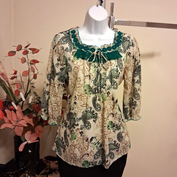 NWT Women's Teal Blue Beige Printed Lined Blouse ¾ Sleeve Pleated Top 8 M - Picture 3 of 9